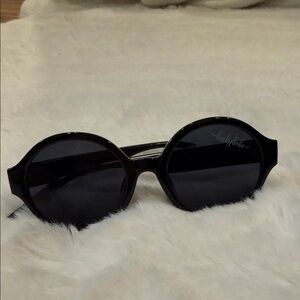 Black Round Sunglasses